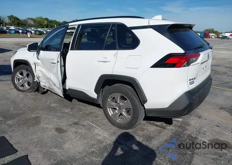 2022 Toyota Rav4 Xle z USA, uszkodzony, nr VIN 2T3P1RFV3NC307685